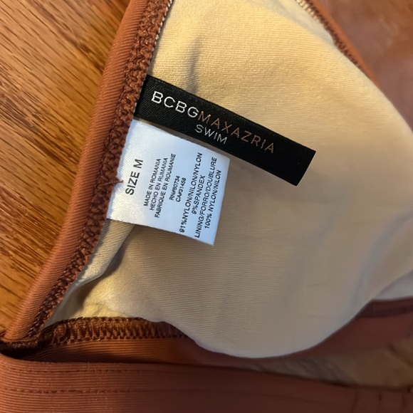 Mocha colored bikini - Picture 6 of 6